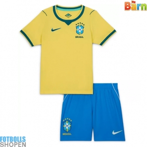 Billiga Brasilien Hemmatröja Barn VM 2026 Kortärmad (+ Korta byxor)